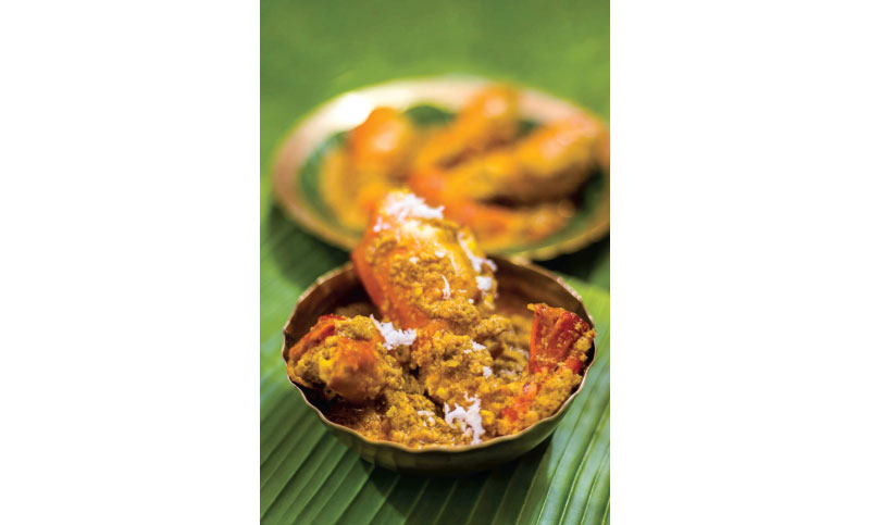 পূজার আহারে বাহারি খাবার